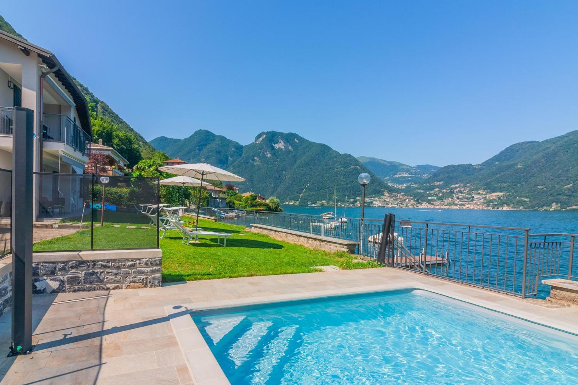 Ninfea Apartments By Wonderful Italy Леццено Екстер'єр фото