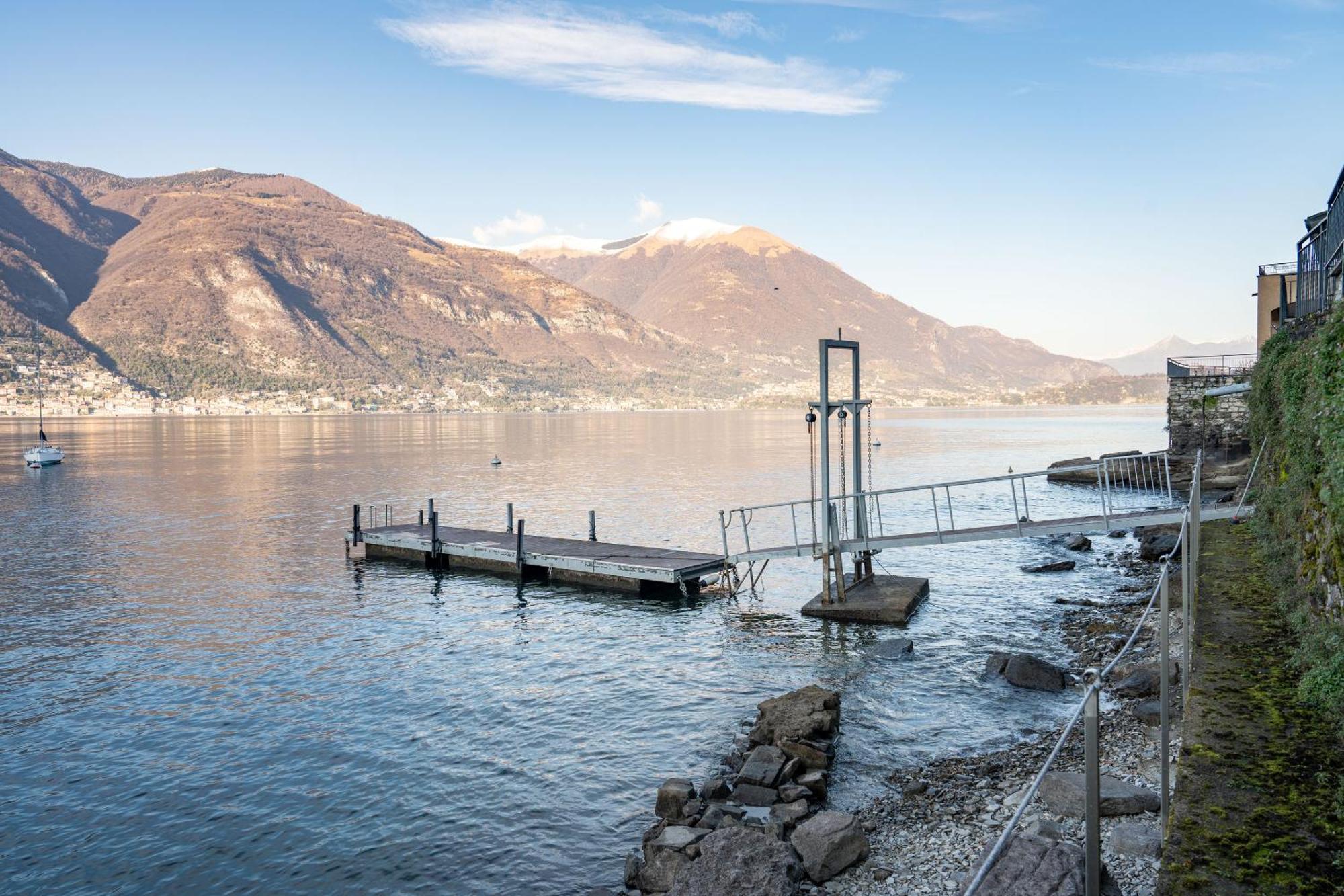 Ninfea Apartments By Wonderful Italy Леццено Екстер'єр фото